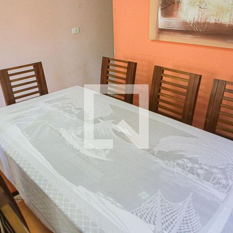 Casa à venda com 250m², 4 quartos e 2 vagasCozinha 