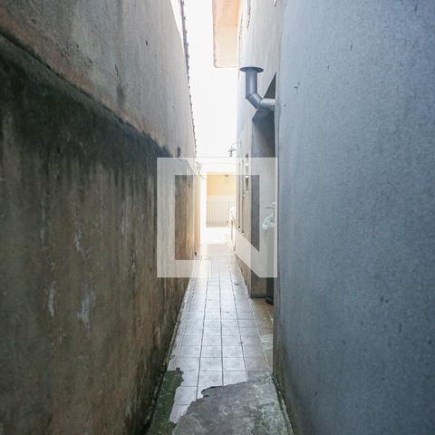 Casa à venda com 250m², 4 quartos e 2 vagasCorredor - Quintal