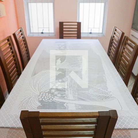 Casa à venda com 250m², 4 quartos e 2 vagasCozinha 