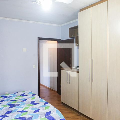 Casa à venda com 250m², 4 quartos e 2 vagasSuite
