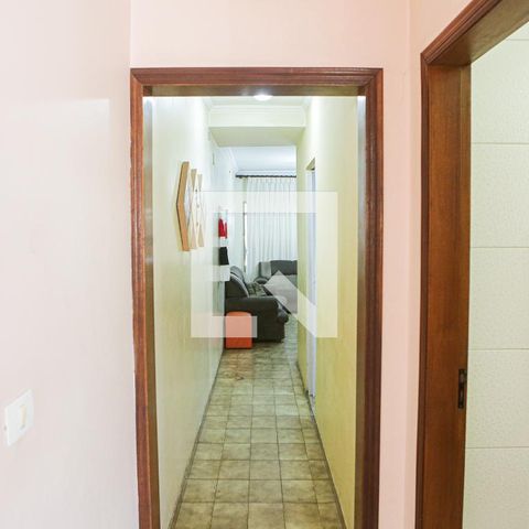 Casa à venda com 250m², 4 quartos e 2 vagasCorredor