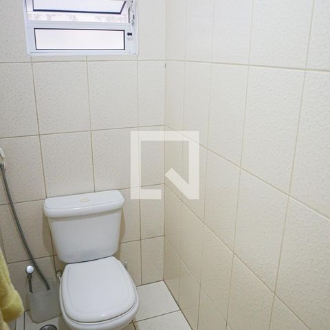 Casa à venda com 250m², 4 quartos e 2 vagasBanheiro