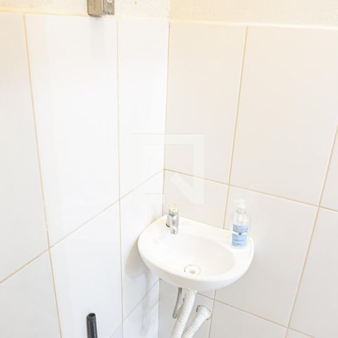 Casa à venda com 250m², 4 quartos e 2 vagasBanheiro - Porão - Area de Serviço