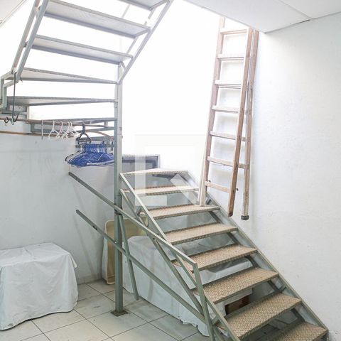 Casa à venda com 250m², 4 quartos e 2 vagasPorão