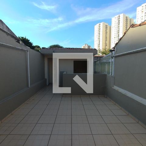Casa à venda com 145m², 2 quartos e 1 vagaÁrea de Serviço/ acesso tbm pelo quarto 02
