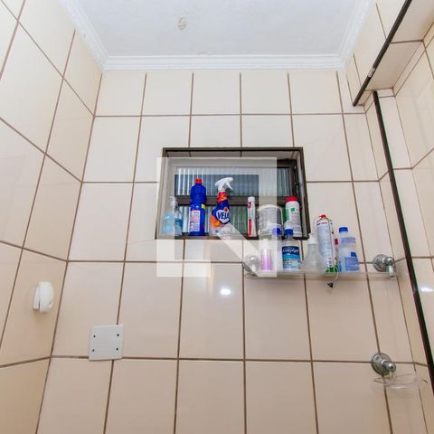 Casa à venda com 150m², 4 quartos e 1 vagaBanheiro 2