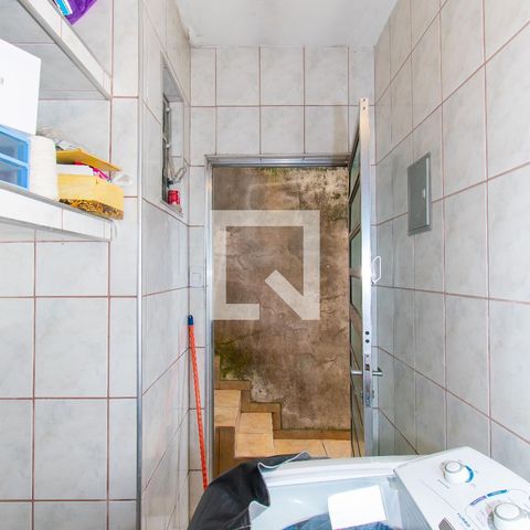 Casa à venda com 150m², 4 quartos e 1 vagaÁrea de Serviço