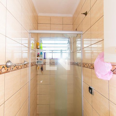 Casa à venda com 150m², 4 quartos e 1 vagaCasa 2 - Banheiro 1