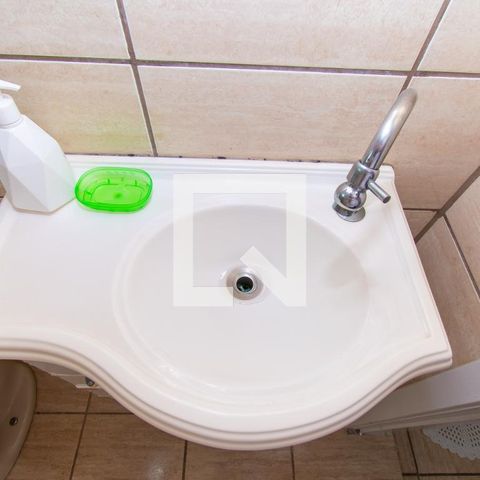 Casa à venda com 150m², 4 quartos e 1 vagaCasa 2 - Banheiro 1
