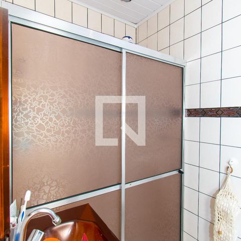 Casa à venda com 150m², 4 quartos e 1 vagaBanheiro 1