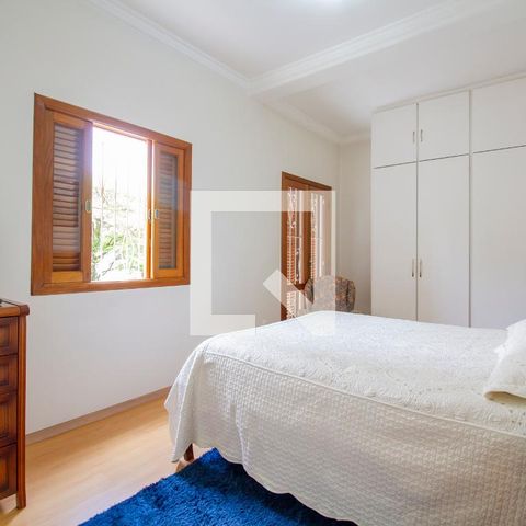 Casa à venda com 155m², 3 quartos e 2 vagasSuíte