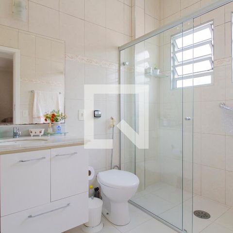 Casa à venda com 155m², 3 quartos e 2 vagasBanheiro da Suíte