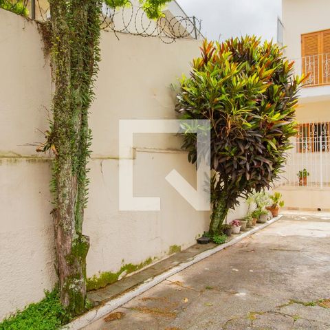 Casa à venda com 155m², 3 quartos e 2 vagasFachada