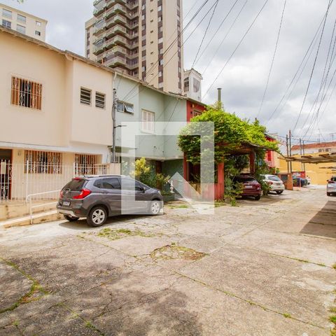 Casa à venda com 155m², 3 quartos e 2 vagasCondomínio