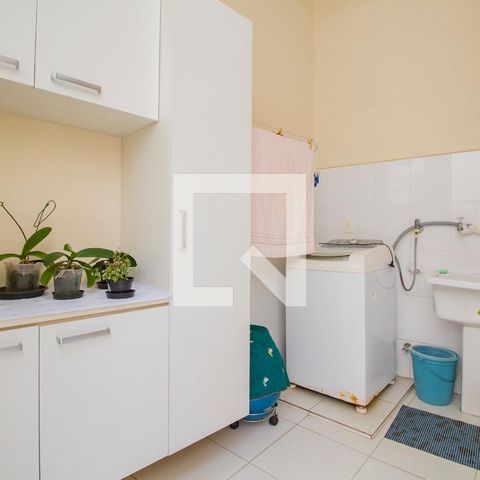 Casa à venda com 155m², 3 quartos e 2 vagasÁrea de Serviço