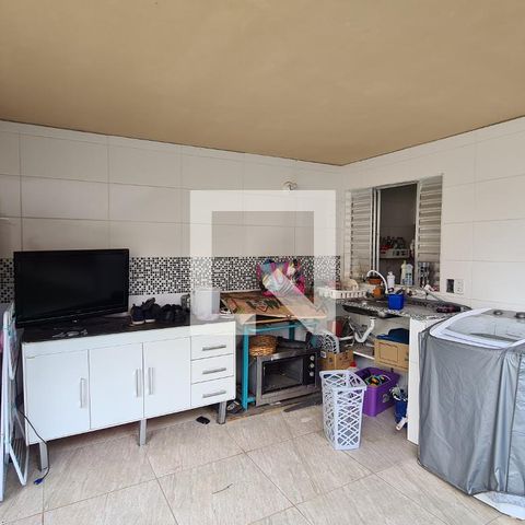 Casa à venda com 300m², 4 quartos e 1 vaga Casa à venda com 300m², 4 quartos e 1 vagaÁrea de Serviço