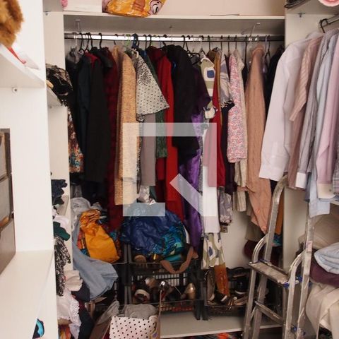 Casa à venda com 300m², 4 quartos e 1 vagaCloset