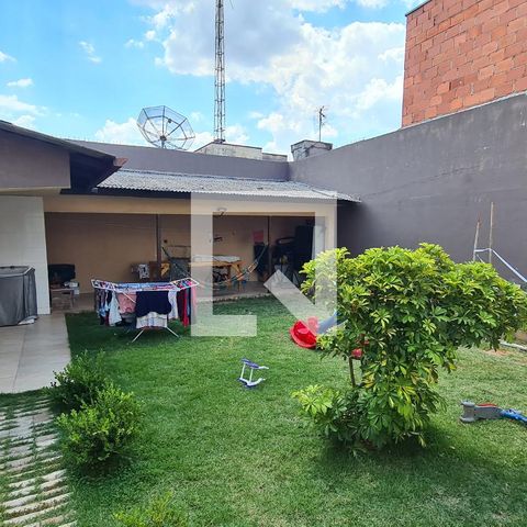 Casa à venda com 300m², 4 quartos e 1 vaga Casa à venda com 300m², 4 quartos e 1 vagaÁrea comum
