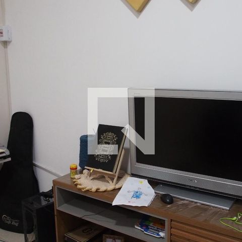 Casa à venda com 300m², 4 quartos e 1 vagaSala de TV
