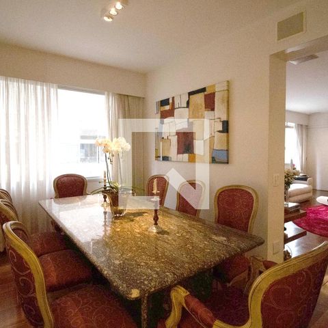 Apartamento à venda com 130m², 2 quartos e 1 vaga Apartamento à venda com 130m², 2 quartos e 1 vagaSala