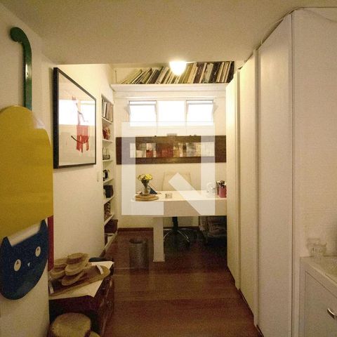 Apartamento à venda com 130m², 2 quartos e 1 vaga Apartamento à venda com 130m², 2 quartos e 1 vagaEscritório