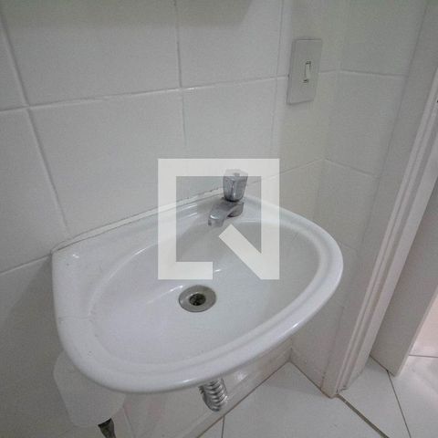 Apartamento à venda com 130m², 2 quartos e 1 vaga Apartamento à venda com 130m², 2 quartos e 1 vagaBanheiro de Serviço