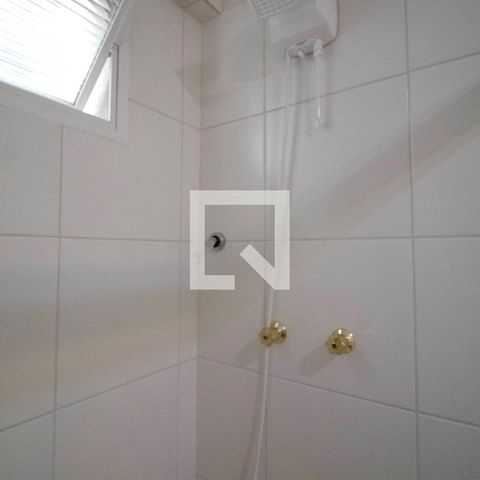 Apartamento à venda com 130m², 2 quartos e 1 vaga Apartamento à venda com 130m², 2 quartos e 1 vagaBanheiro da Suíte