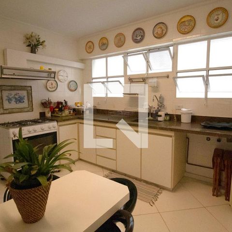 Apartamento à venda com 130m², 2 quartos e 1 vaga Apartamento à venda com 130m², 2 quartos e 1 vagaCozinha