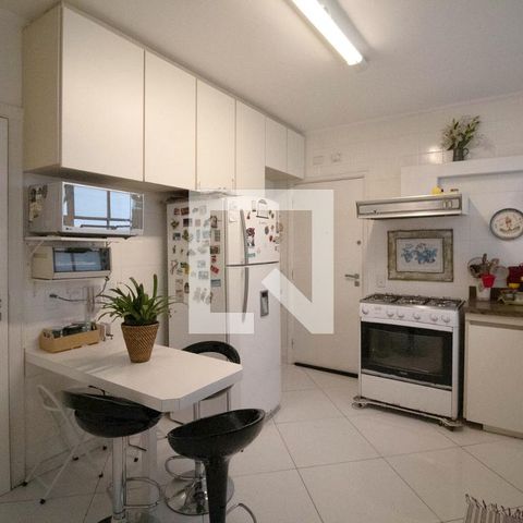 Apartamento à venda com 130m², 2 quartos e 1 vaga Apartamento à venda com 130m², 2 quartos e 1 vagaCozinha