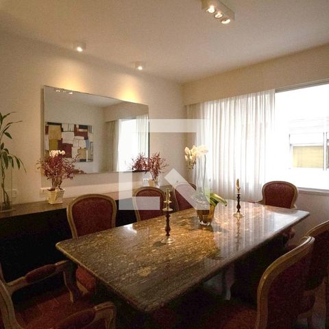 Apartamento à venda com 130m², 2 quartos e 1 vaga Apartamento à venda com 130m², 2 quartos e 1 vagaSala