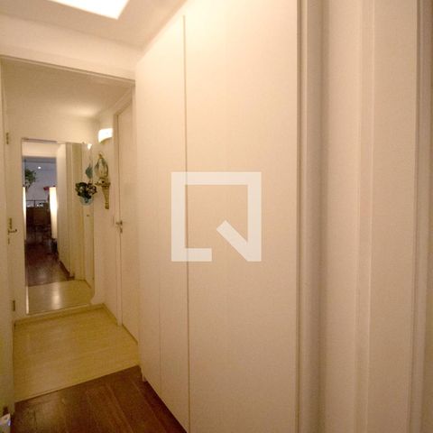 Apartamento à venda com 130m², 2 quartos e 1 vaga Apartamento à venda com 130m², 2 quartos e 1 vagaCorredor
