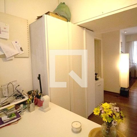 Apartamento à venda com 130m², 2 quartos e 1 vaga Apartamento à venda com 130m², 2 quartos e 1 vagaEscritório