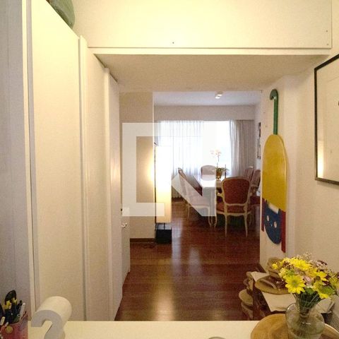 Apartamento à venda com 130m², 2 quartos e 1 vaga Apartamento à venda com 130m², 2 quartos e 1 vagaEscritório