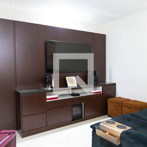 Casa de condomínio à venda com 132m², 2 quartos e 2 vagasSala