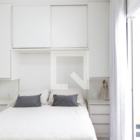 Casa de condomínio à venda com 132m², 2 quartos e 2 vagasSuite