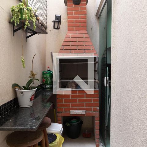 Casa de condomínio à venda com 132m², 2 quartos e 2 vagasQuintal