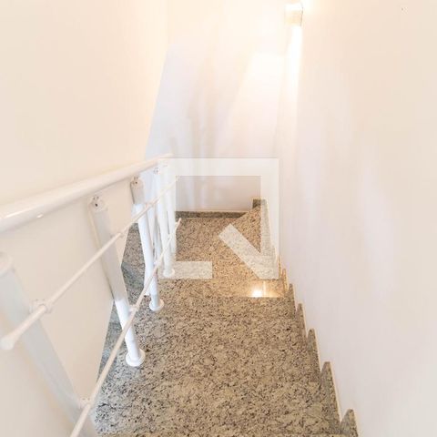 Casa de condomínio à venda com 132m², 2 quartos e 2 vagasAcesso a Sala