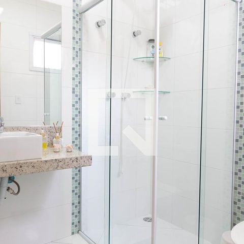 Casa de condomínio à venda com 132m², 2 quartos e 2 vagasBanheiro Social