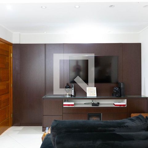 Casa de condomínio à venda com 132m², 2 quartos e 2 vagasSala