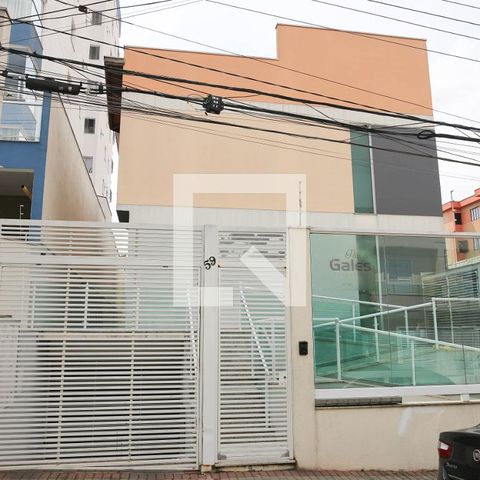 Casa de condomínio à venda com 132m², 2 quartos e 2 vagasFachada