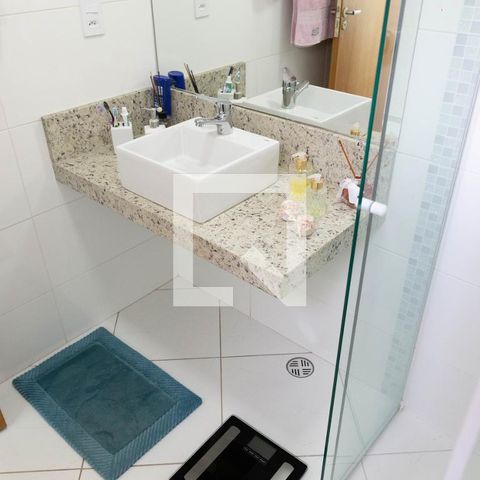 Casa de condomínio à venda com 132m², 2 quartos e 2 vagasBanheiro Social