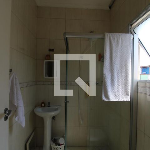 Casa de condomínio à venda com 127m², 3 quartos e 2 vagasSuite - Banheiro