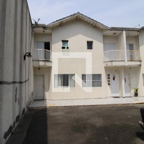 Casa de condomínio à venda com 127m², 3 quartos e 2 vagasFachada