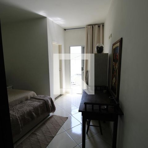 Casa de condomínio à venda com 127m², 3 quartos e 2 vagasSuite