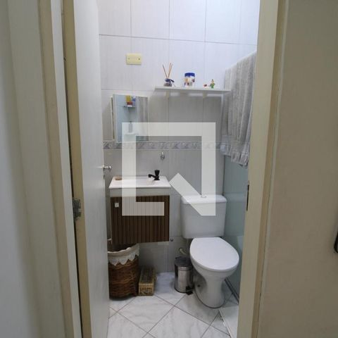 Casa de condomínio à venda com 127m², 3 quartos e 2 vagasBanheiro 
