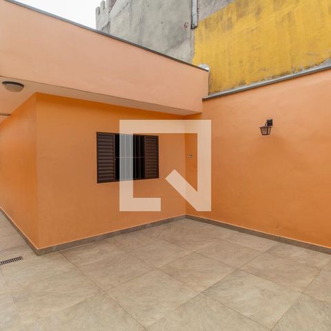 Casa à venda com 113m², 2 quartos e 2 vagas Casa à venda com 113m², 2 quartos e 2 vagasQuintal e Área de Serviço
