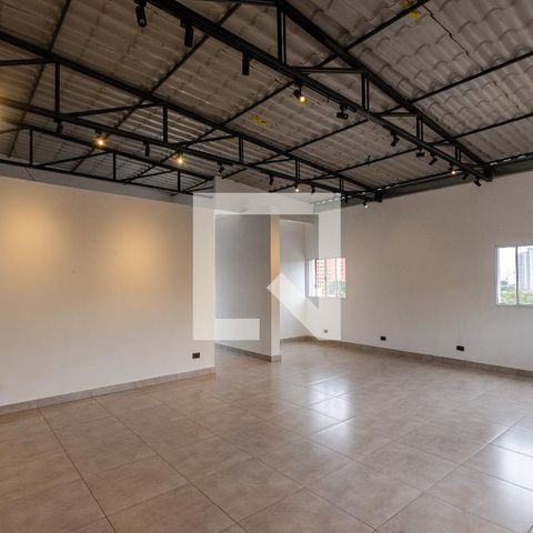 Casa à venda com 400m², 3 quartos e 3 vagasSalão de Festas
