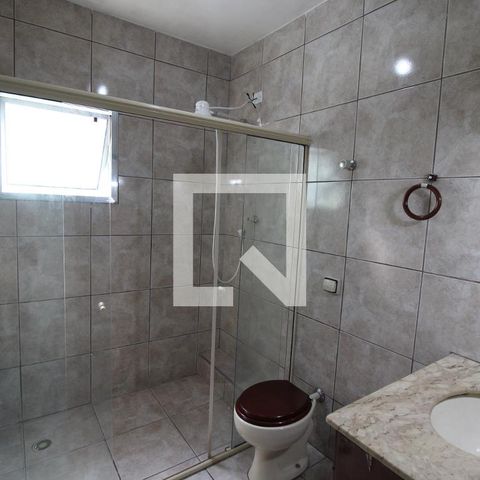Casa à venda com 250m², 6 quartos e 3 vagasQuarto 4 - Banheiro