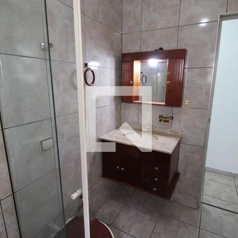Casa à venda com 250m², 6 quartos e 3 vagasQuarto 4 - Banheiro