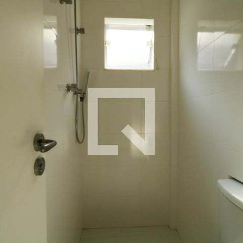 Casa para alugar com 357m², 3 quartos e 7 vagasBanheiro da Suite Conjugada
